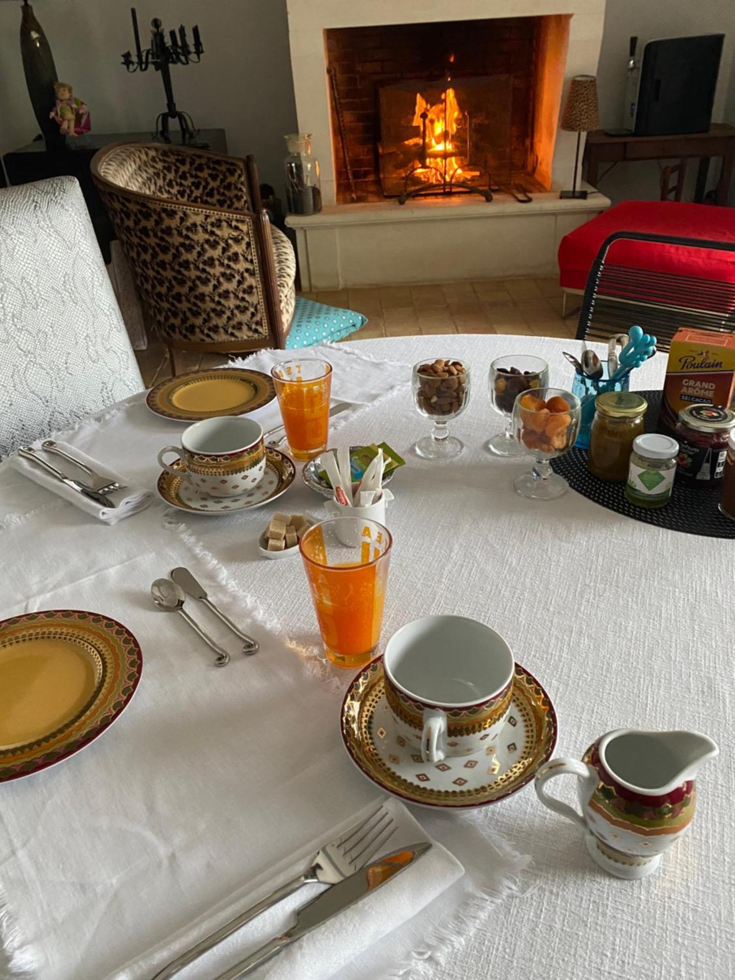 Le 5 Bis Bed & Breakfast Mornac-sur-Seudre Bagian luar foto