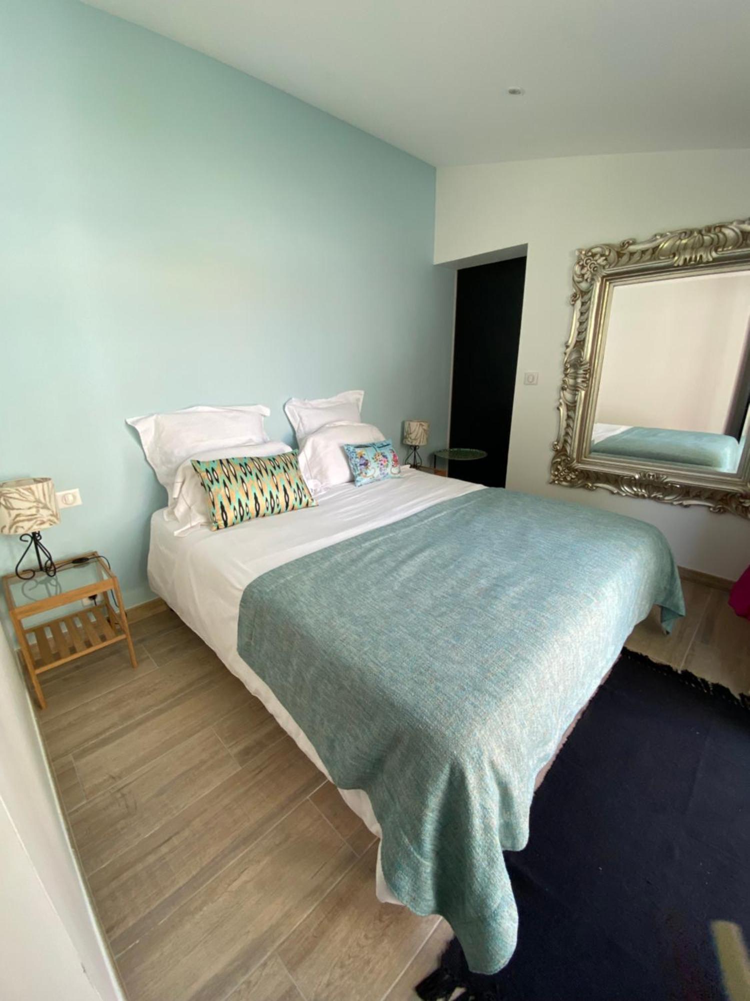 Le 5 Bis Bed & Breakfast Mornac-sur-Seudre Bagian luar foto
