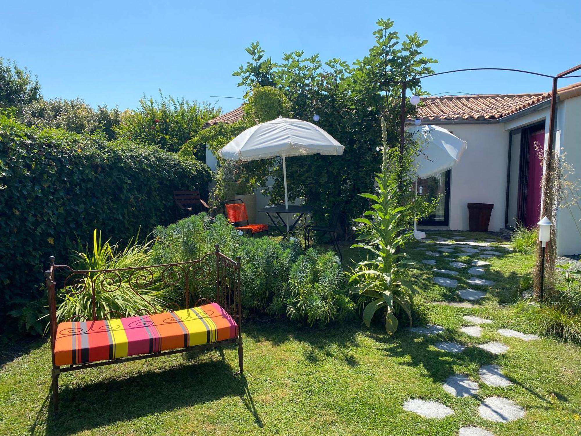 Le 5 Bis Bed & Breakfast Mornac-sur-Seudre Bagian luar foto
